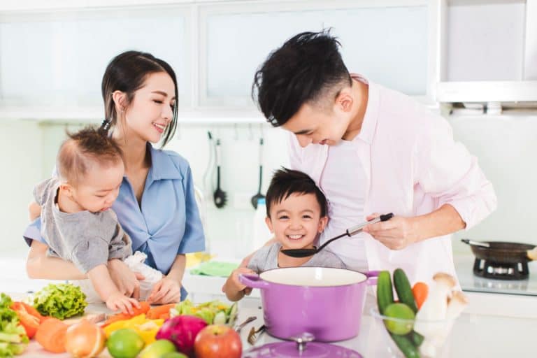 3 Tips to get your kids comfortable in the kitchen